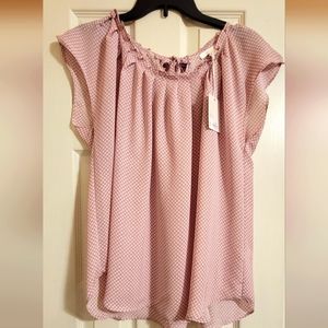 NWT LC Lauren Conrad pleat near blouse XL Blush/Cream